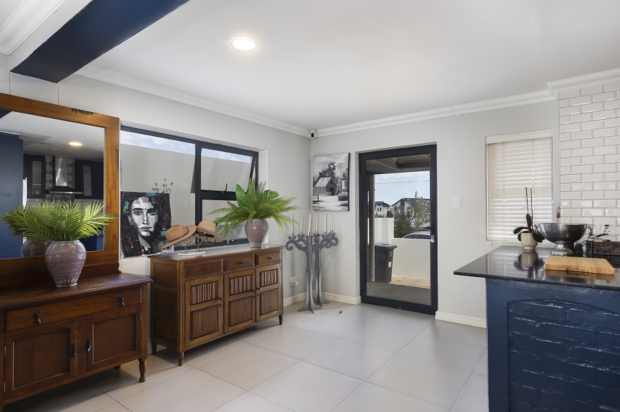 3 Bedroom Property for Sale in Kelderhof Country Village Western Cape